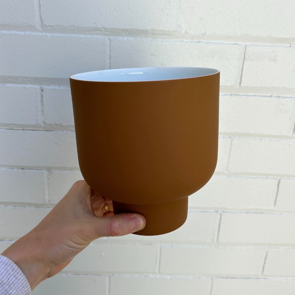 Fergus Footed Planter Pot