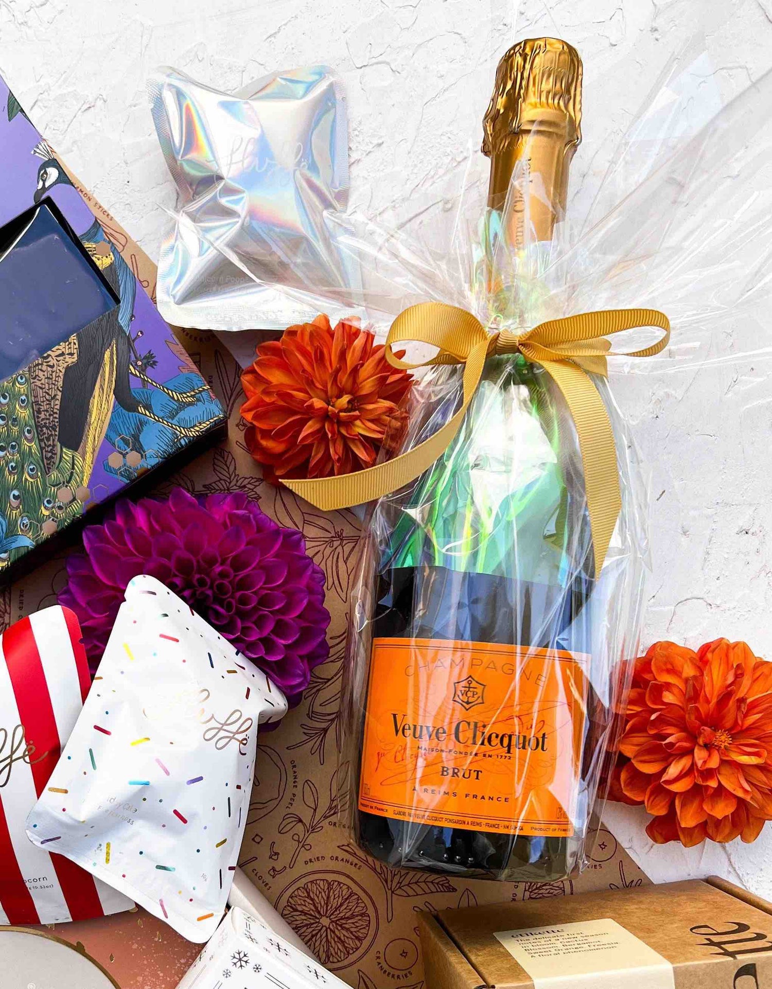 VEUVE CLICQUOT CHAMPAGNE